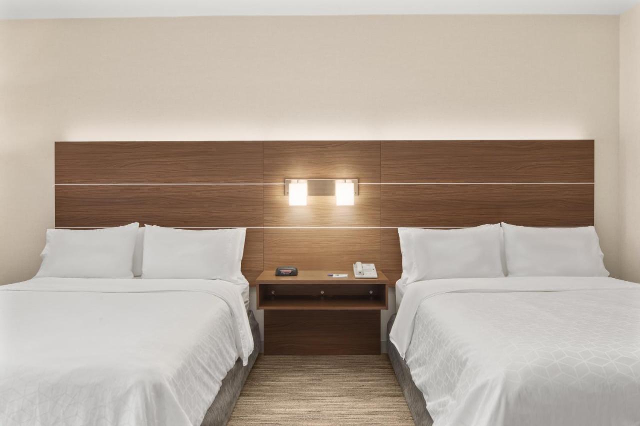 Holiday Inn Express Hotel & Suites Sacramento Airport Natomas, An Ihg Hotel Habitación foto
